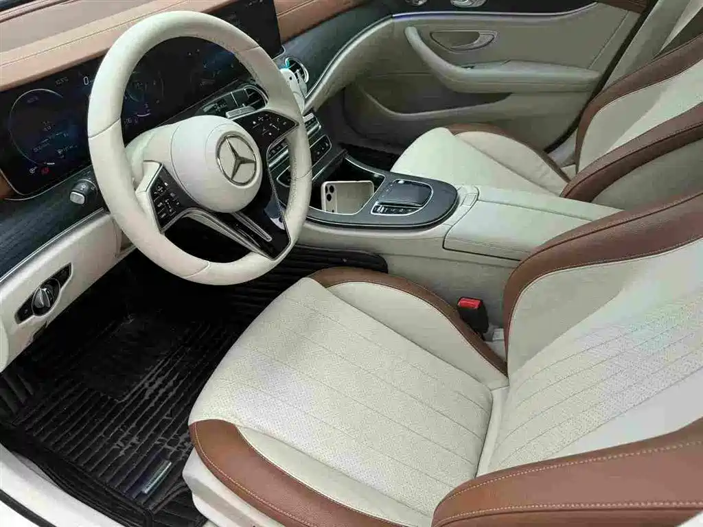 Mercedes-Benz E-Class 2021 — фото 4