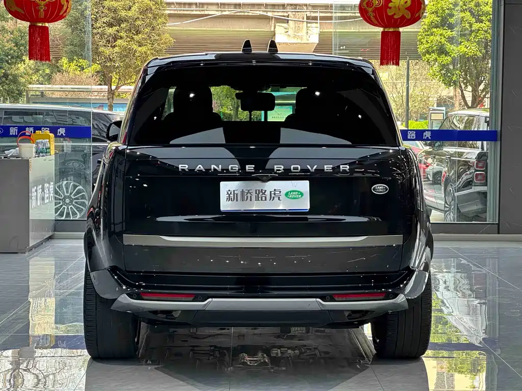 Land Rover Range Rover 2023 — фото 16