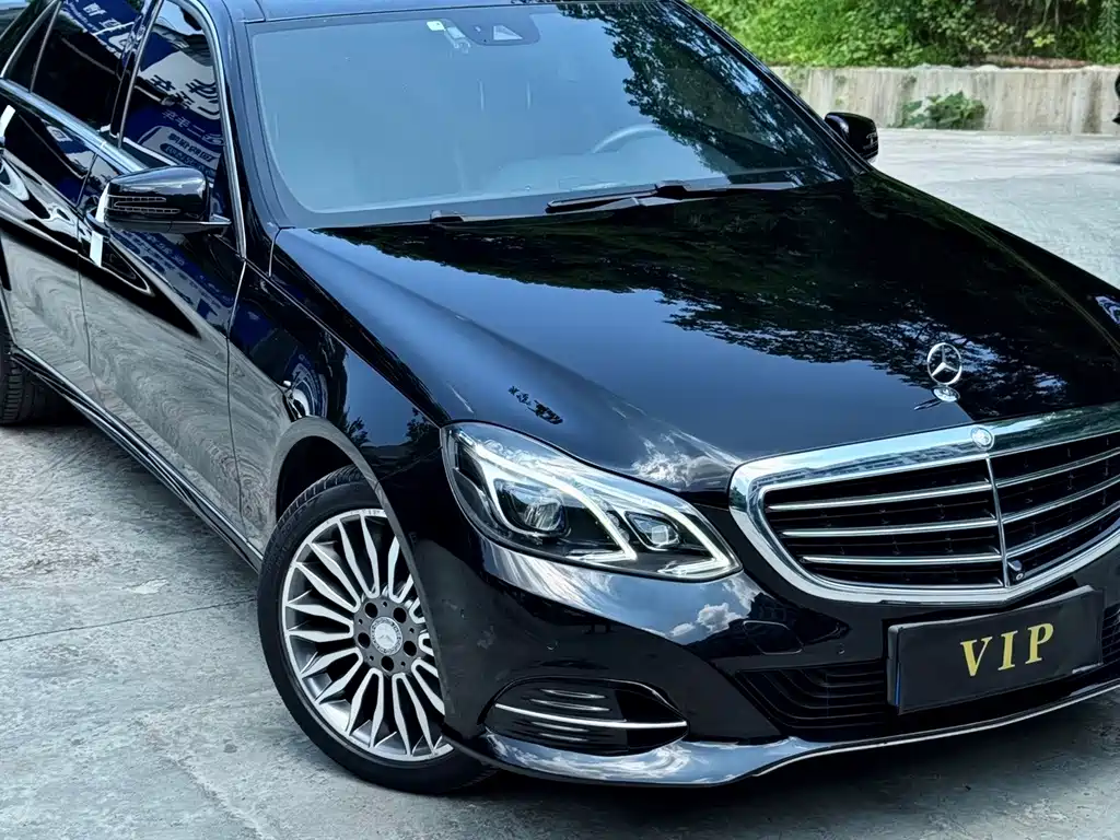 Mercedes-Benz E-Class 2015