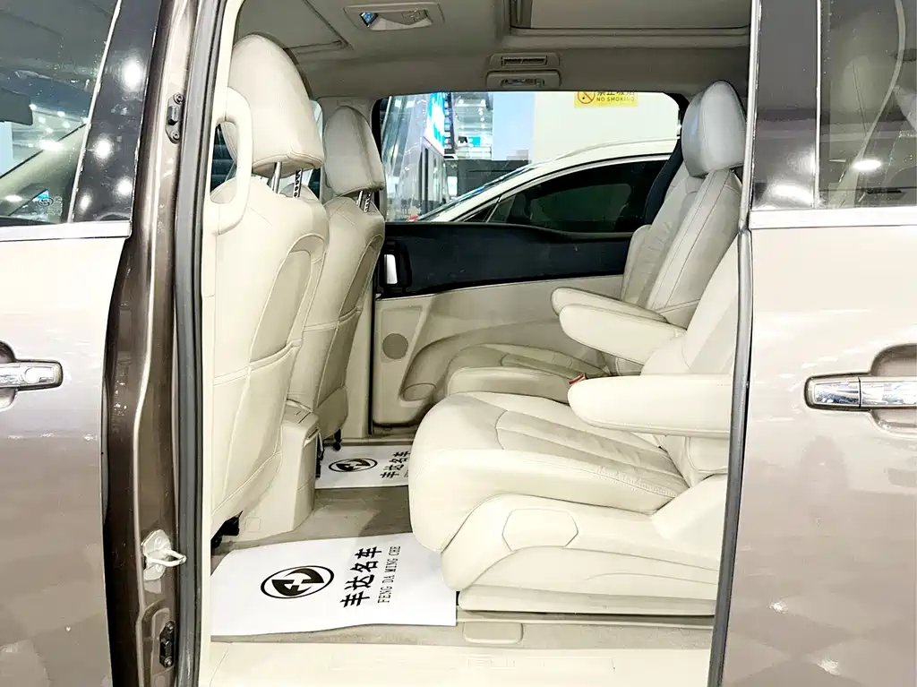 Buick GL8 2014