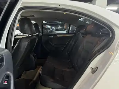 Volkswagen Sagitar 2014