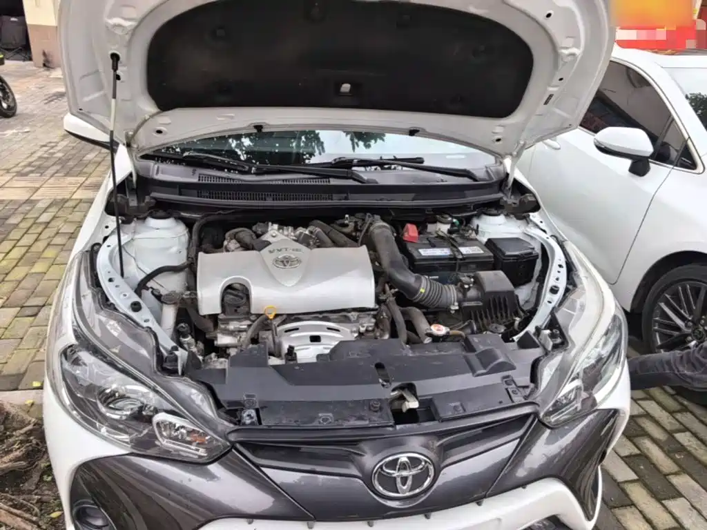 Toyota Yaris L 2019 — фото 20