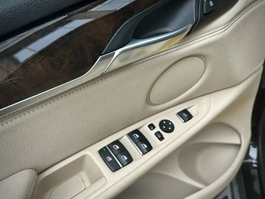 BMW X5 2015 — фото 17