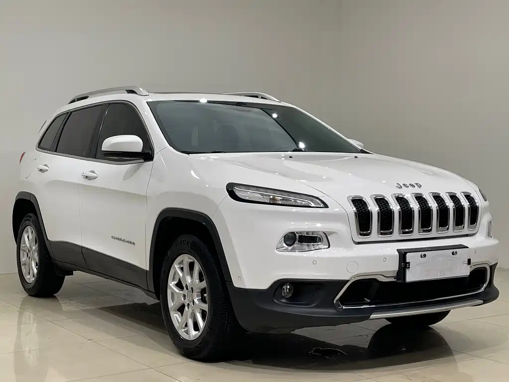 Jeep Cherokee 2017 — фото 3