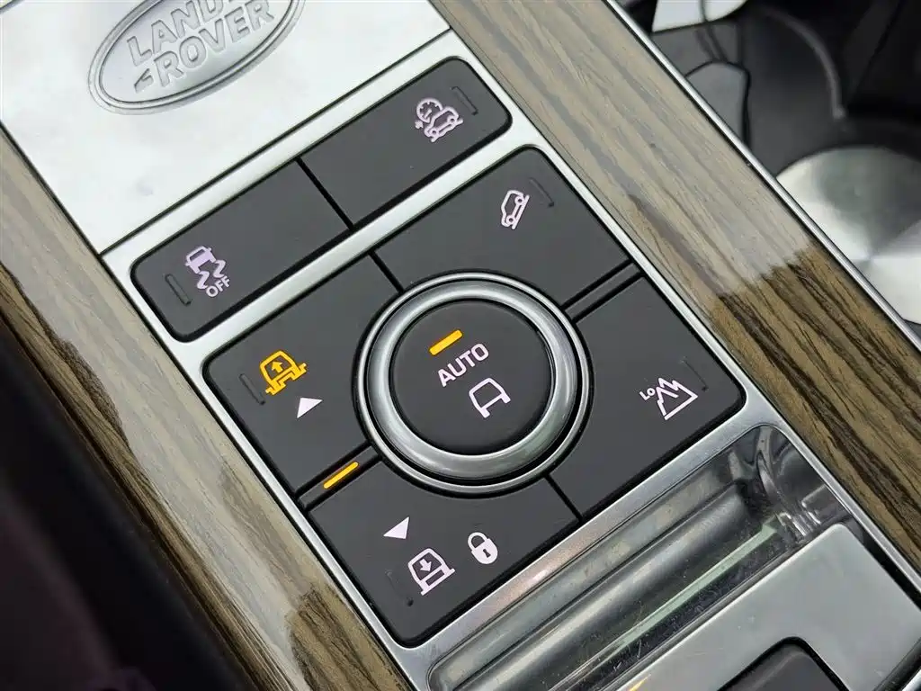 Land Rover Range Rover 2019 — фото 16