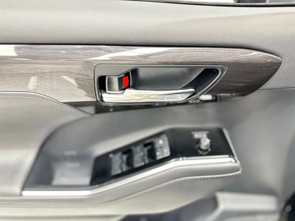 Toyota Crown Kluger 2021 — фото 20