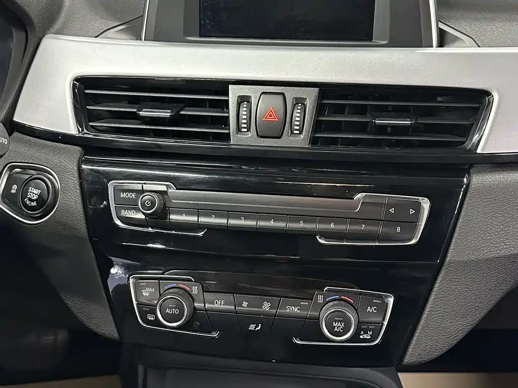 BMW X1 2018 — фото 17