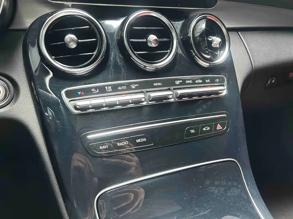 Mercedes-Benz C-Class 2019 — фото 18