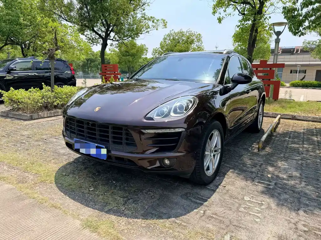 Porsche Macan 2014