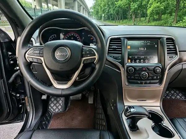 Jeep Grand Cherokee 2014