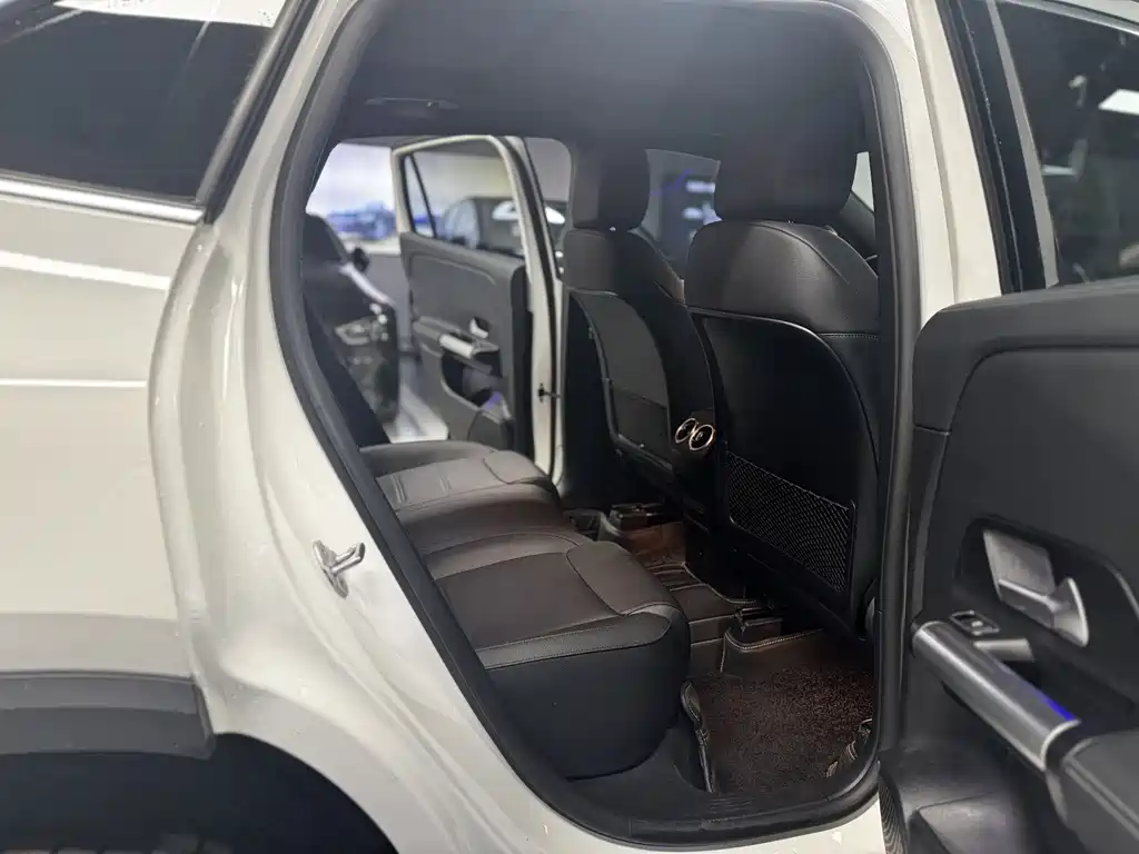 Mercedes-Benz GLA 2022 — фото 11