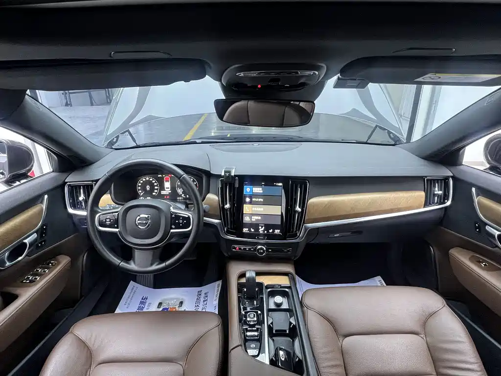 Volvo S90 2021 — фото 10