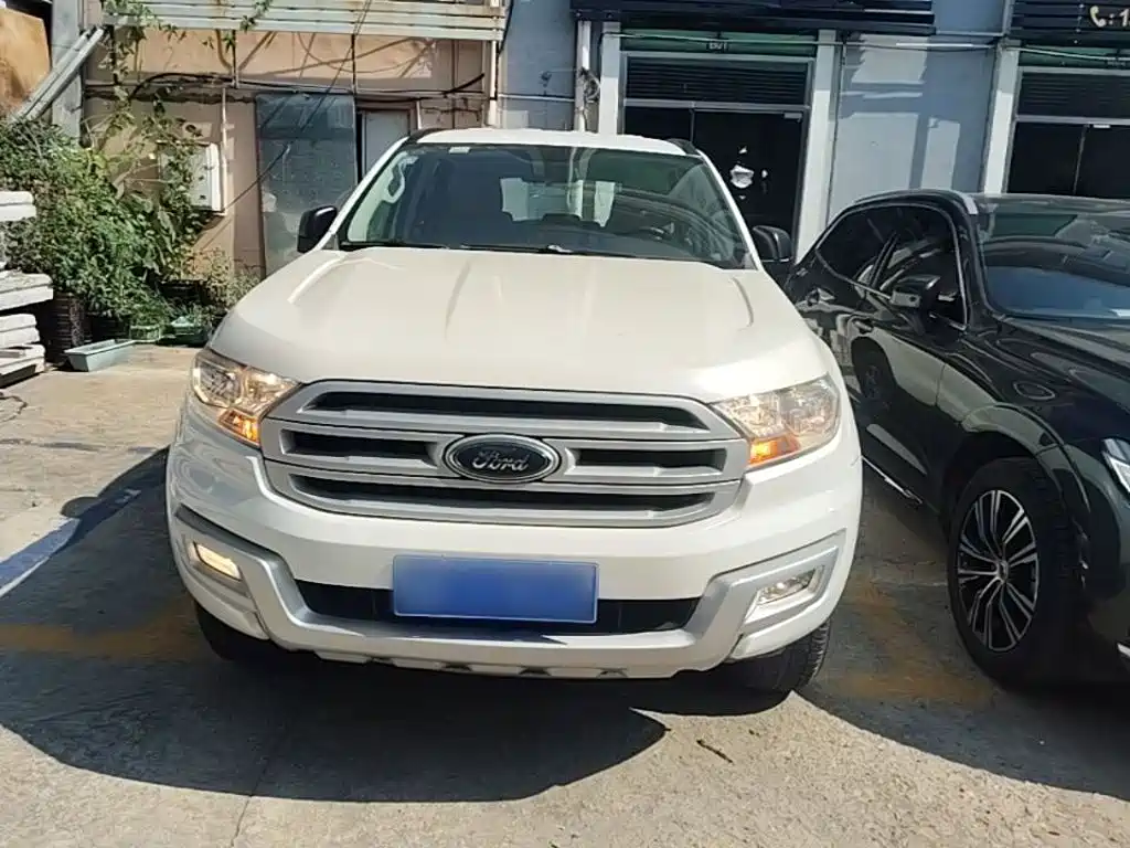 Ford Everest 2018 — фото 3