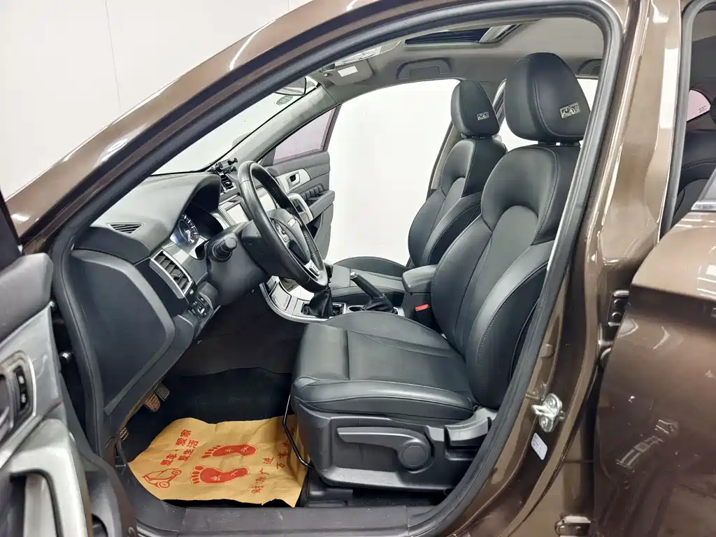 Haval H2 2015 — фото 11