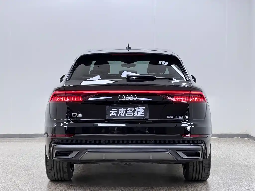 Audi Q8 2021 — фото 6