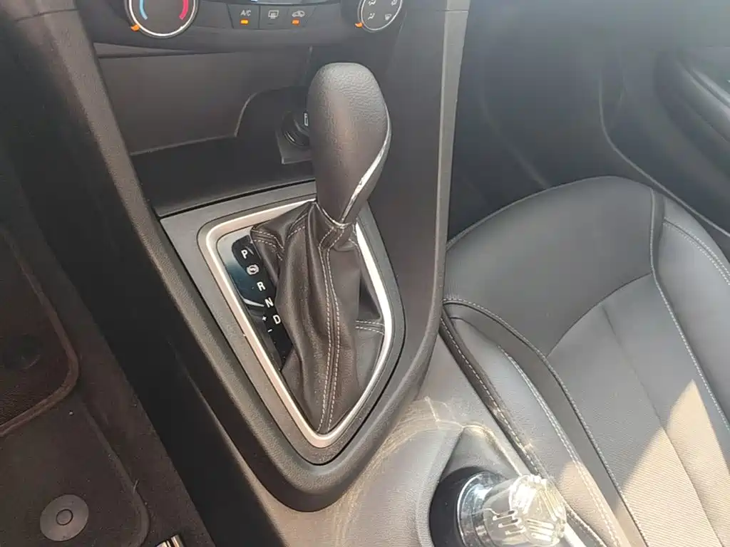Buick Excelle GT 2022 — фото 14