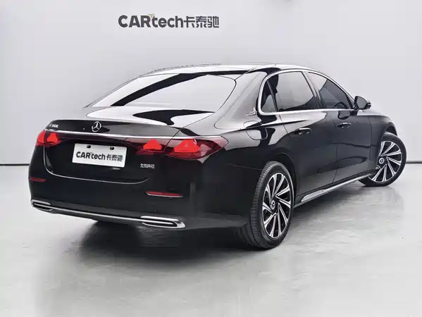 Mercedes-Benz E-Class 2024