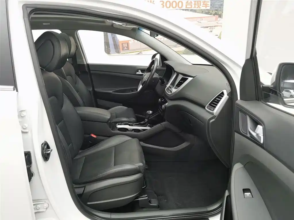 Hyundai Tucson 2018 — фото 23