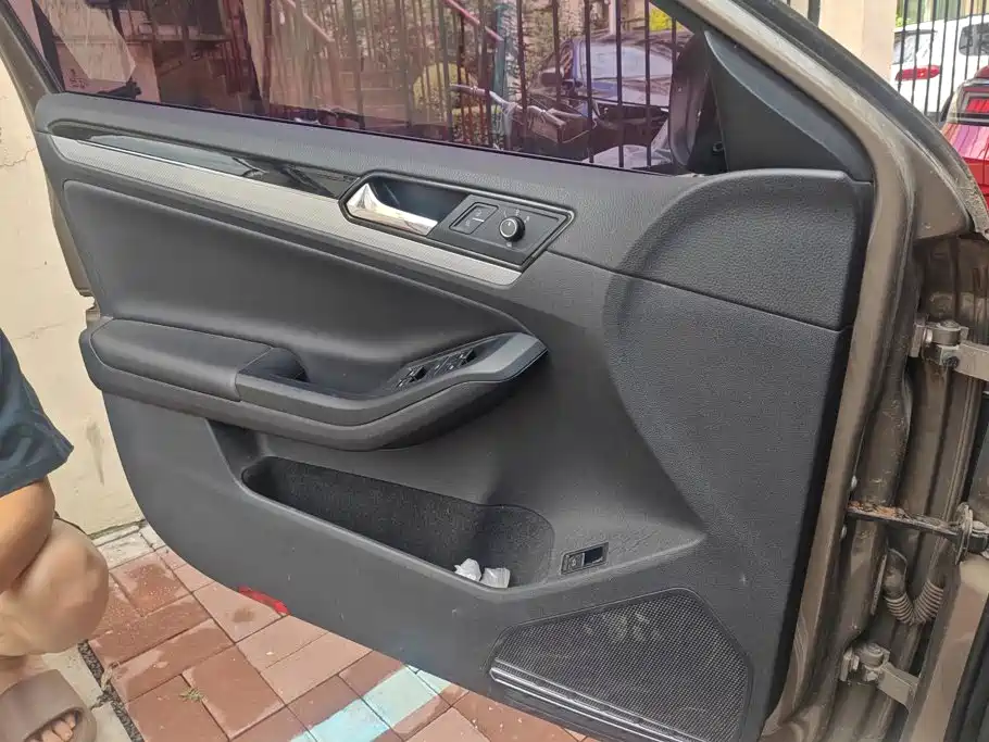 Volkswagen Sagitar 2017