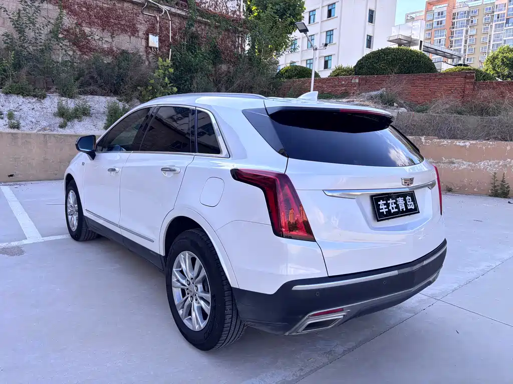 Cadillac XT5 2021 — фото 5