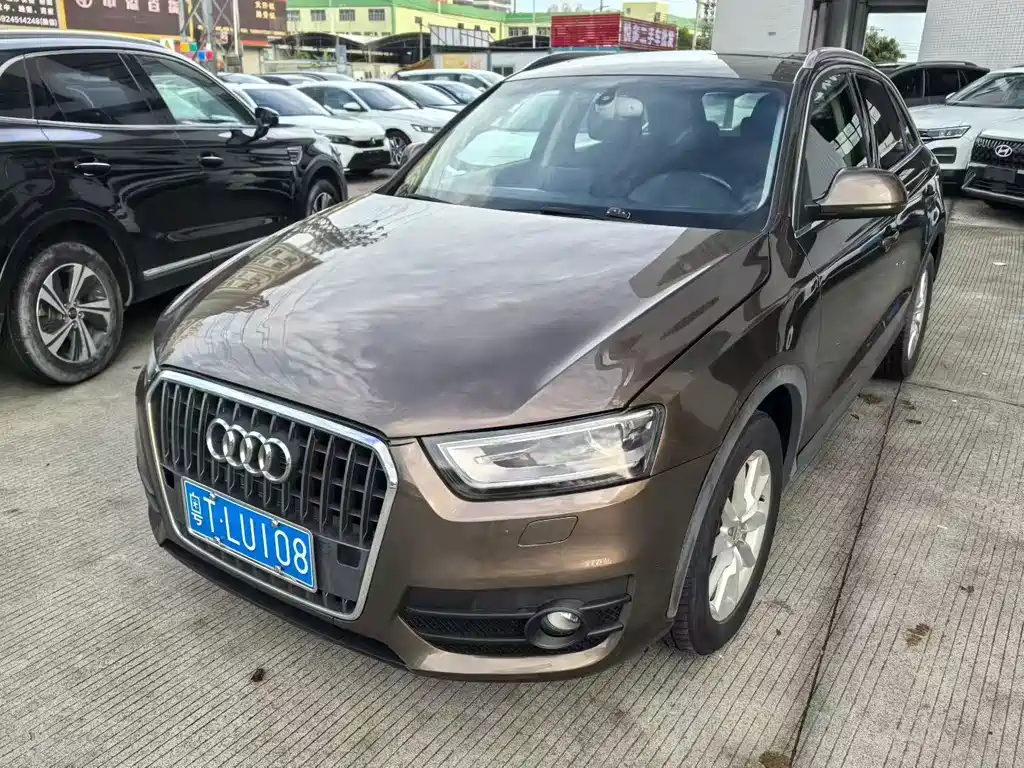 Audi Q3 2015