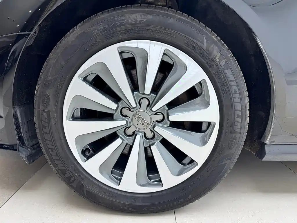 Audi A6L 2016