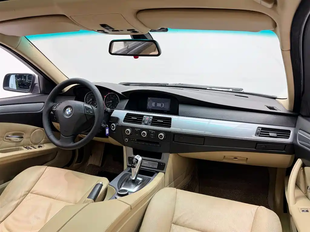 BMW 5 Series 2008 — фото 12