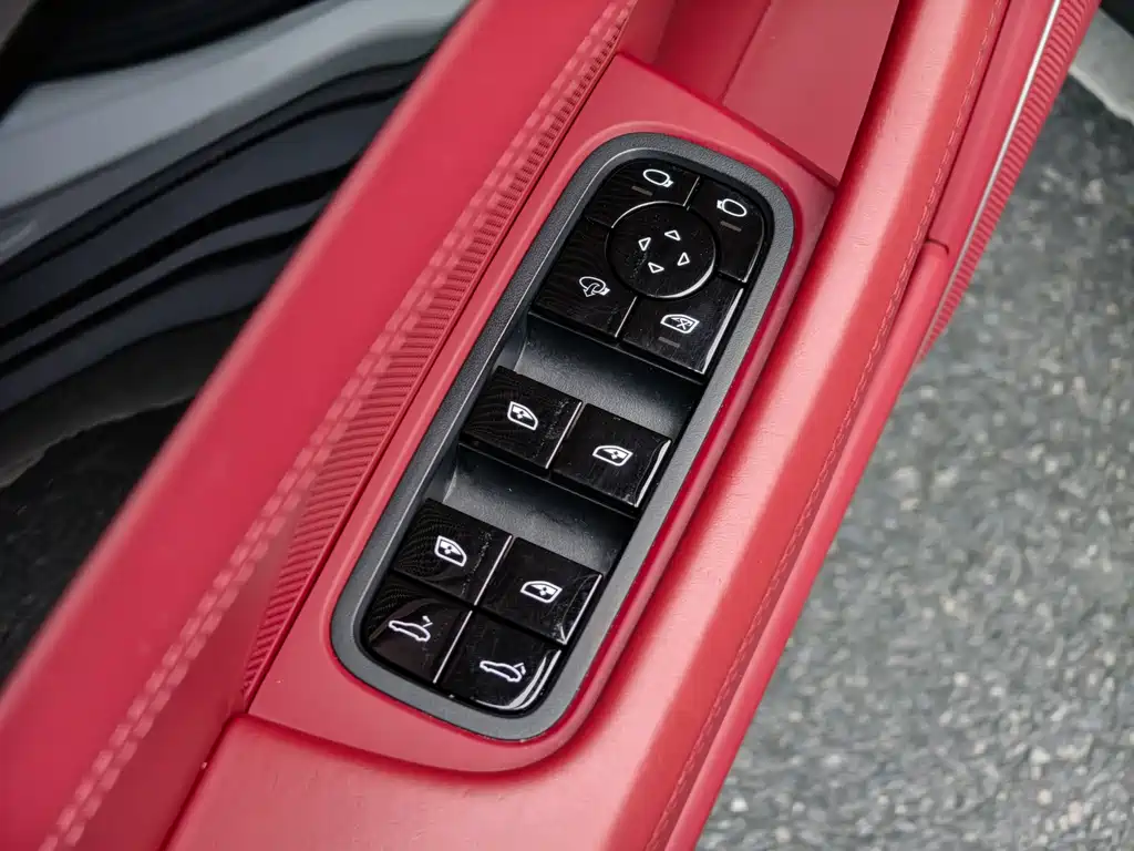 Porsche Panamera 2019 — фото 22