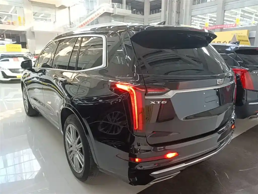 Cadillac XT6 2021 — фото 5