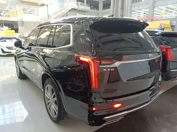 Cadillac XT6 2021