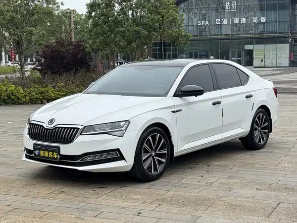 Skoda Superb 2024