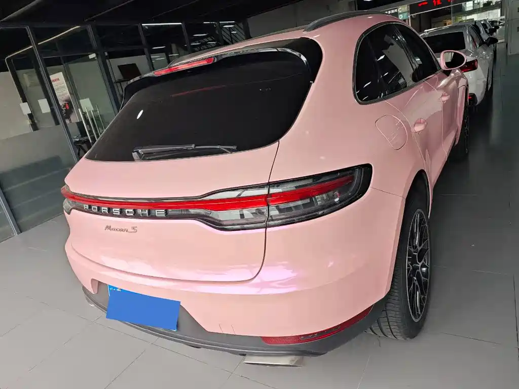 Porsche Macan 2019 — фото 16