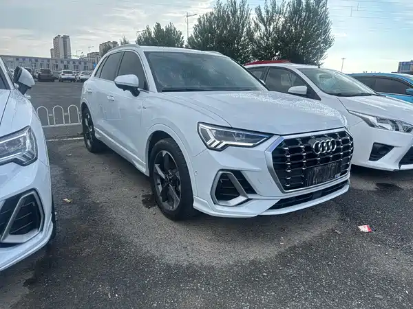 Audi Q3 2022