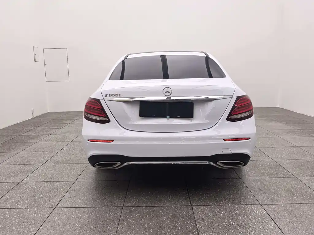 Mercedes-Benz E-Class 2020 — фото 5