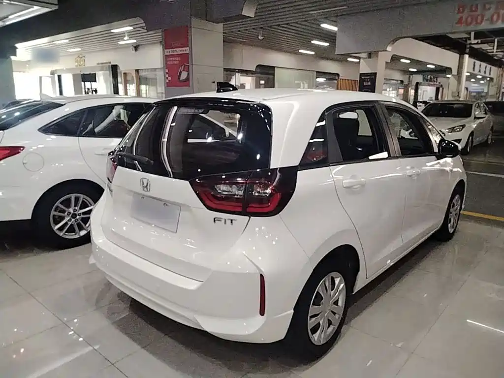 Honda Fit 2023 — фото 7