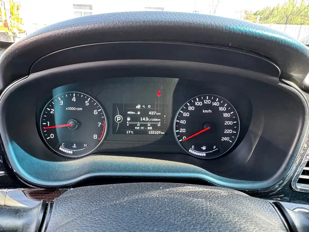 Kia K4 2015 — фото 15
