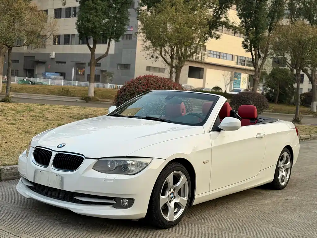 BMW 3 Series 2011 — фото 2