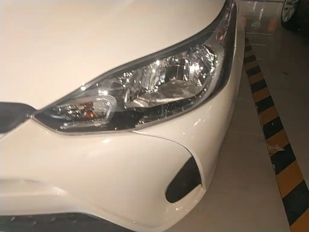 Toyota Yaris L 2020 — фото 24