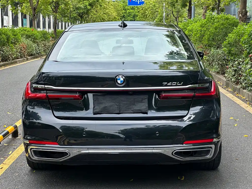BMW 7 Series 2022 — фото 13