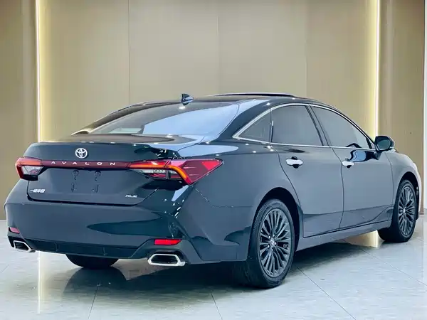 Toyota Avalon 2022