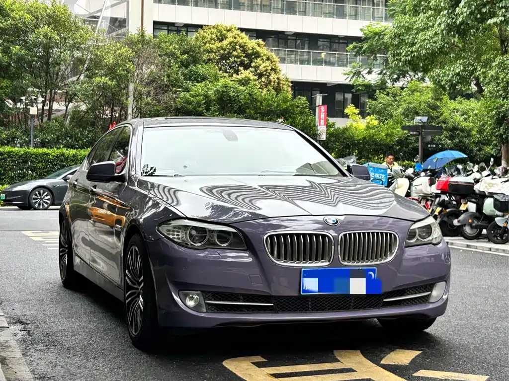 BMW 5 Series 2011