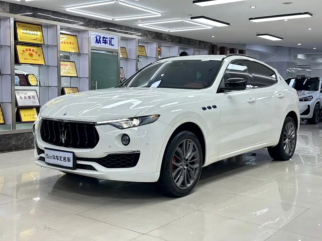 Maserati Levante 2022