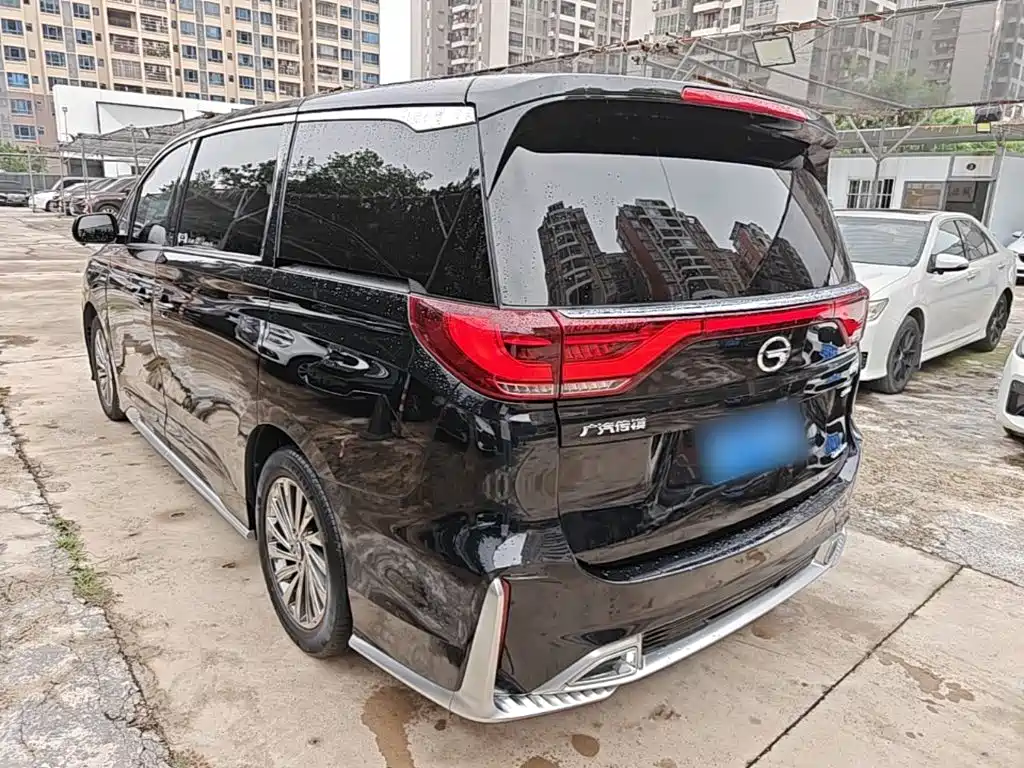 GAC Motor Trumpchi M8 2022 — фото 5