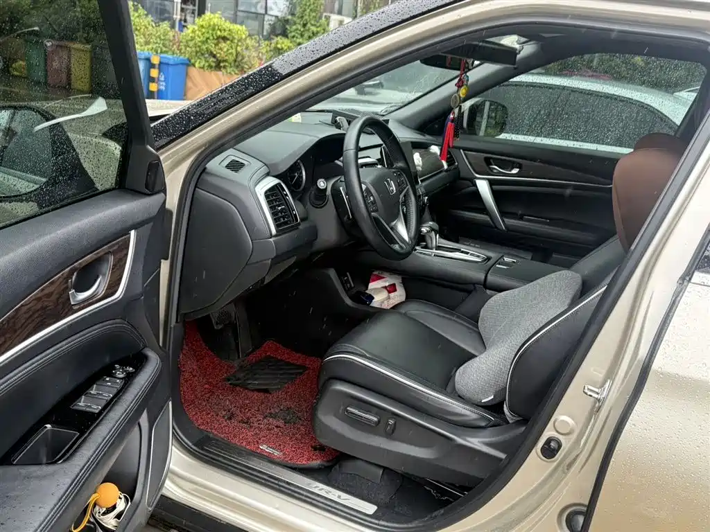 Honda UR-V 2017 — фото 9