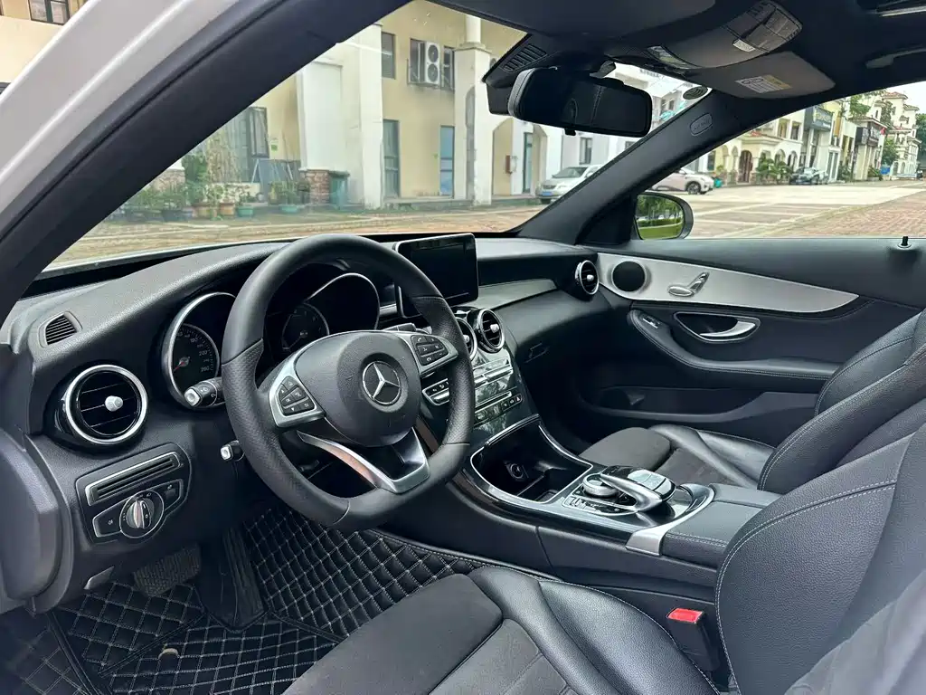 Mercedes-Benz C-Class 2017 — фото 4