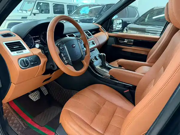 Land Rover Range Rover Sport 2013