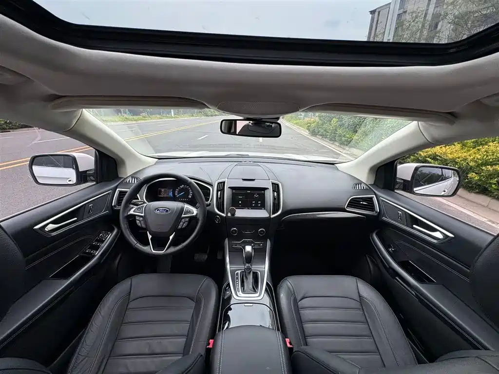 Ford Edge 2016 — фото 16