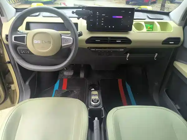 Geely Galaxy Panda 2023