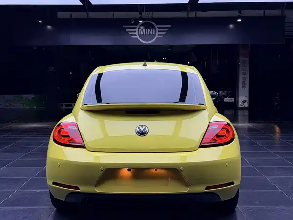 Volkswagen Beetle 2015