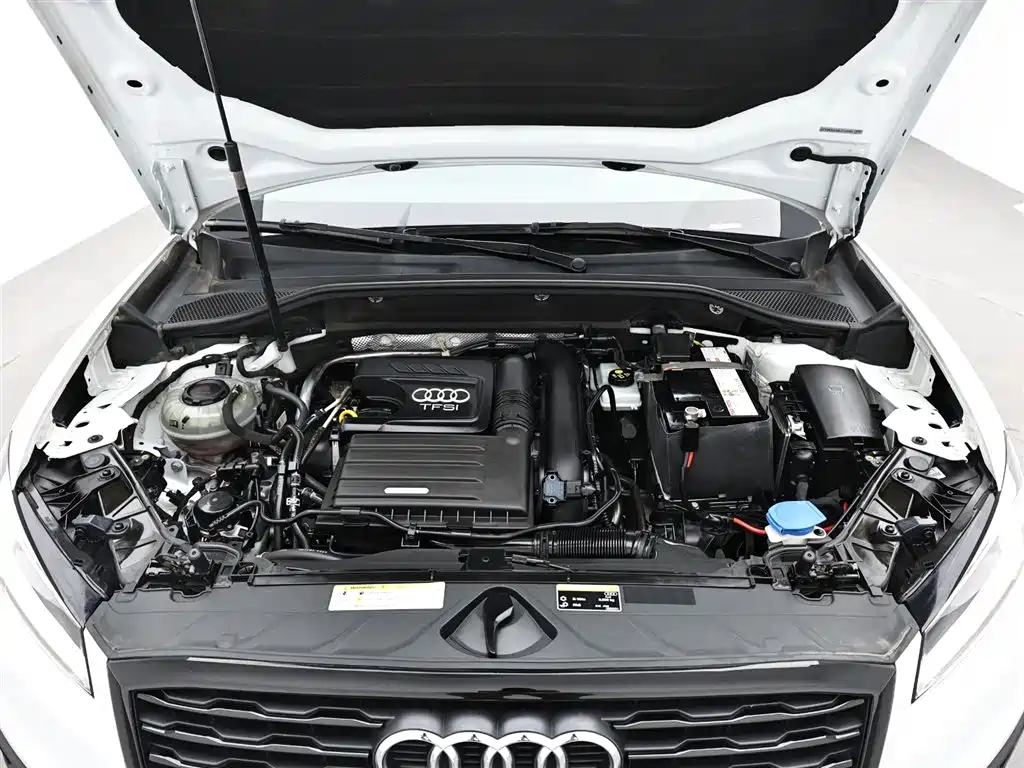 Audi Q2L 2020 — фото 18